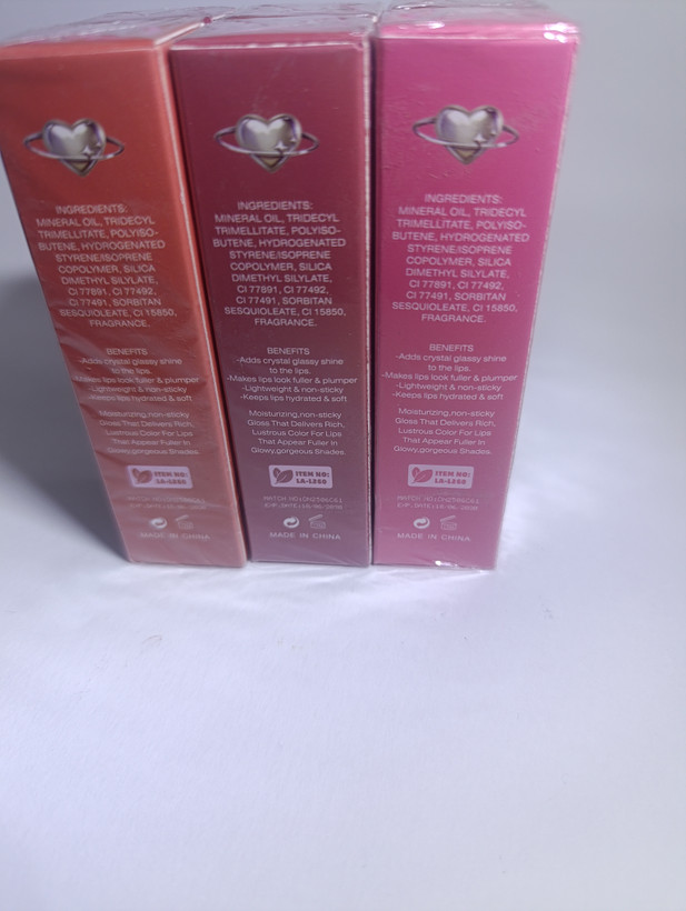 لیپ گلاس حجمدهنده و براقکننده لب اولیبولا Juicy Lips مدل Naturally Plump Lip Glaze حجم ۴.۵ میلیلیتر